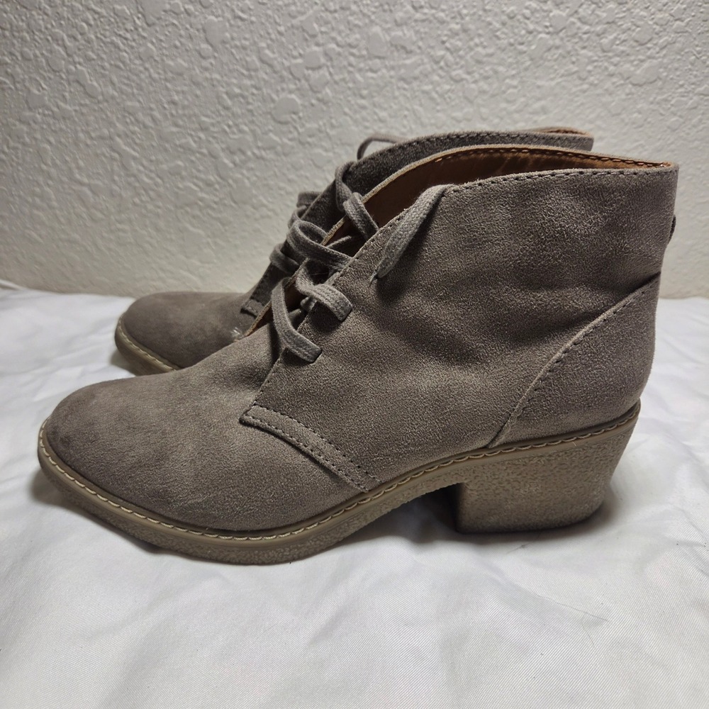 Merona Womens Gray Faux Suede Lace Up Block Heel Ankle Chukka Boots 9.5